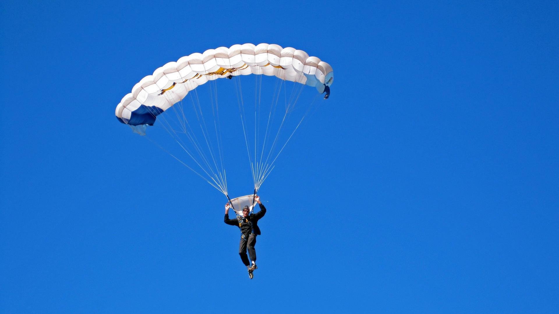 体育新闻中心上线体育人物数据库可视化模块,体育人物深度报道